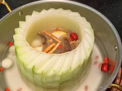 -得意咚瓜·顺德鱼生·冬瓜火锅(深圳首店)