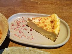 四重奶酪巴斯克蛋糕-福嗝er 咖啡&精酿餐吧(东四店)