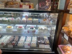 -红宝石·鲜奶小方·海派西点房(金杨店)