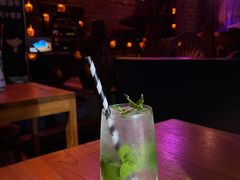 -春风十里酒吧(乐山店)