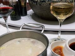 -红鼎豆捞·非遗鲍皇汤火锅(宝丰路店)