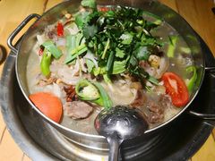 -大众跷脚牛肉馆·非遗传承单位(峨眉山店)