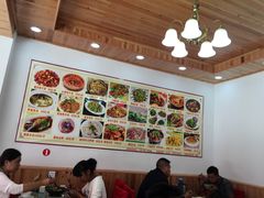 大堂-乡土特色.冷锅鱼.牦牛肉汤锅