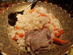 特色手抓饭-楼兰新疆主题餐厅(悠方店)