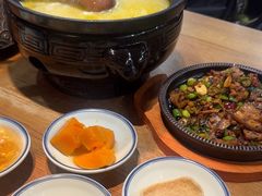 -九锅一堂酸菜鱼(新南凯德直营店)