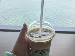 -抱抱地球咖啡馆(国家海洋博物馆店)