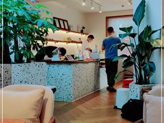 -Line 咖啡(石厦花园店)