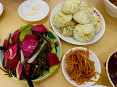 -陈寔包子王·卤煮小肠·京味小吃(龙潭店)