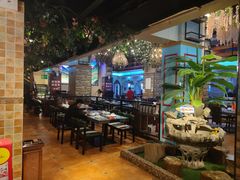 -壹号院音乐餐厅•烤全羊•新疆菜(浐灞店)