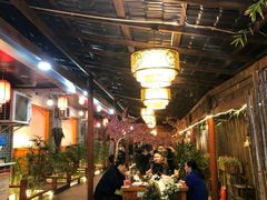 大堂-三道苗苗鱼·美蛙黄辣丁(八里店)