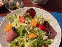 -香格里拉鱼跃地中海西餐厅·牛排披萨