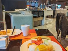 -筠咖啡西餐厅(上海国展宝龙丽筠酒店)