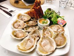 -Bully Hayes Restaurant & Bar
