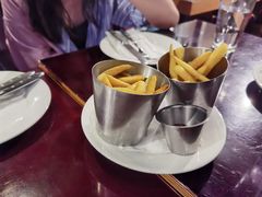 蓝蛙店藏猪肋排配乡村薯条-bluefrog蓝蛙(悠唐购物中心店)