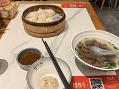 -馋三尺蟹粉小笼(人民广场店)