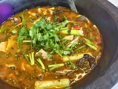 -红土地(地铁站)