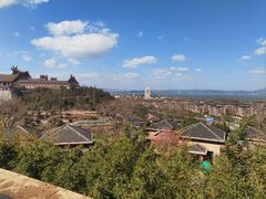 -七彩云南古滇温泉山庄