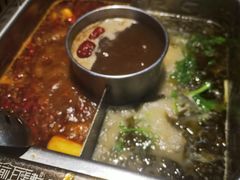 -巴渝瓦肆重庆鲜火锅(宝龙环湖店)