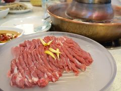 手工鲜切羊腿肉-京城胜利涮羊肉(禧乐汇店)