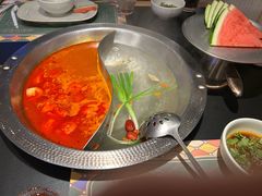 -廖掌柜·重庆鲜货火锅(上海首店)