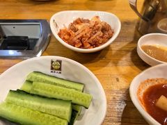 -喇喇排骨火锅·传统韩式脊骨汤(望京西园总店)