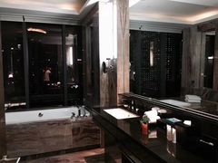 -广州天河希尔顿酒店