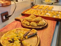 -涨巢·潮玩水疗局