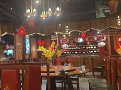 -老滇山寨•云南特色菜•地方菜•民族风情歌舞表演(金碧店)