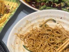 -肥肥虾庄·金牌油焖大虾(杨园滨江时代walk店)