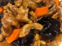 烧溜肉段-方城小吃店