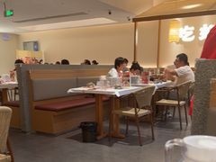 -肥肥虾庄·金牌油焖大虾(汉口城市广场店)