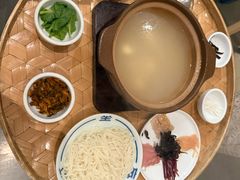 -一坐一忘云南菜(嘉里中心店)