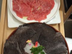 -茅草房·河畔园林火锅