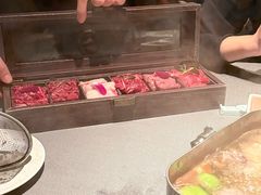 -左庭右院鲜牛肉火锅黑金店(陆家嘴中心店)
