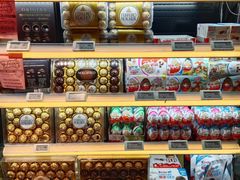 -中百仓储超市有限公司(越秀星汇维港店)