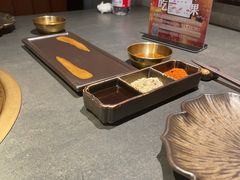 -铭牛烧肉·和牛海鲜自助(高新月牙湖店)