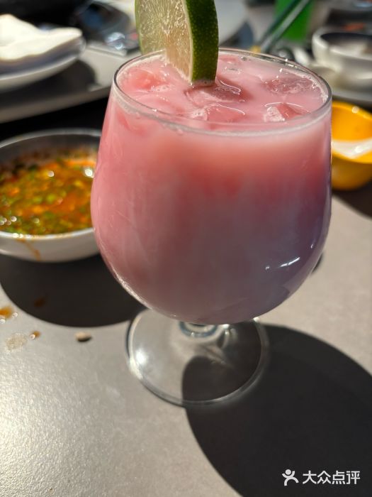 伴山牛贵州黄牛肉火锅·苗疆非遗艺术餐厅(上海首店)图片
