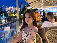 -MONICH牛排融合餐厅(和义大道购物中心店)