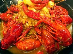 -虾弄弄海派小龙虾·牛羊蝎子火锅