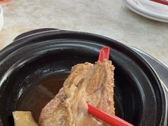 正宗空煲肉骨茶-新峰肉骨茶
