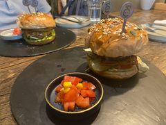 -HIGH FIVE哈福手工汉堡(桂林路店)