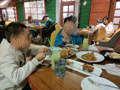 -意国小镇披萨牛排餐厅(万达广场店)