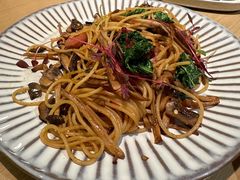 野菌辣香肠意面-本处·素食·融合料理(南油店)