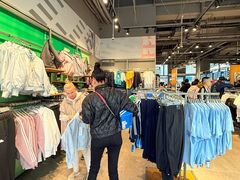 -百年港湾奥特莱斯(香炉礁店)