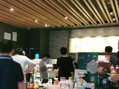 -星巴克臻选(周浦万达店)