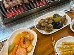 -哈尔滨小酒馆·鲜肉现穿自助烧烤(康新花园店)