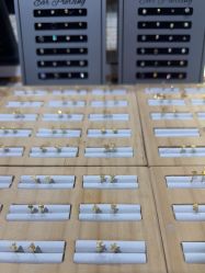 -AI艾耳·专业手工耳洞·穿孔美学馆