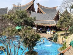 -七彩云南古滇温泉山庄