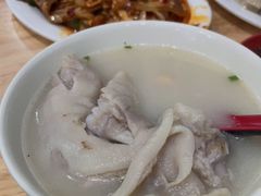 -雷祖芳老妈蹄花店