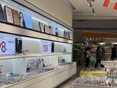 -J-Optical佳视明眼镜·蔡司视觉(青岛金茂览秀城店)